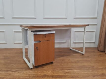 Meja Kantor Grace MT 568 + NAKAS 212 SET