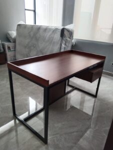 Custom Meja Kantor